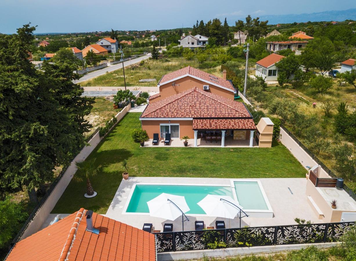Green Residence Villa Zára Kültér fotó