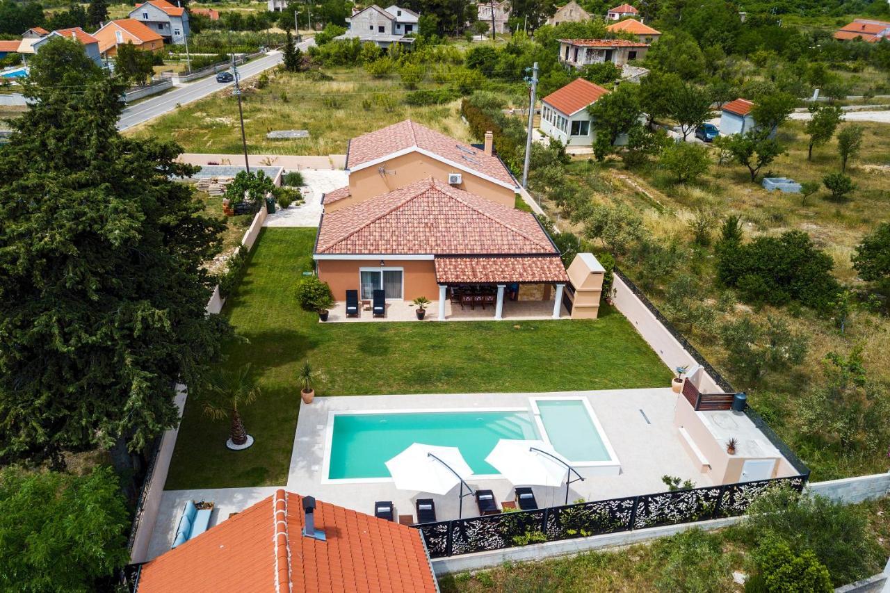 Green Residence Villa Zára Kültér fotó
